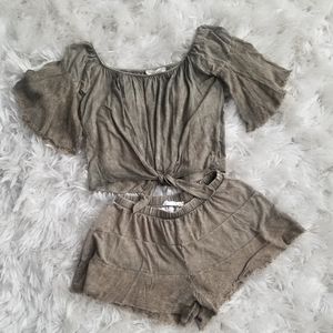 Olive distressed Set